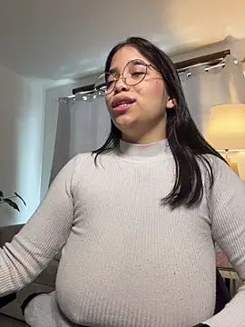 tati_reyess' Webcam Show