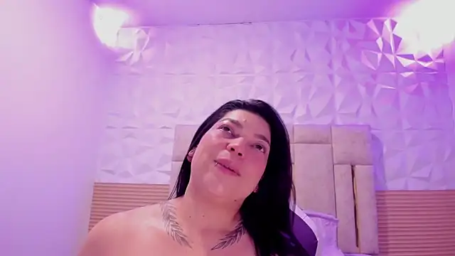 PauletteJ's Live XXX Chat