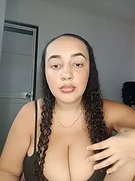 Miss-boobs' Webcam Show