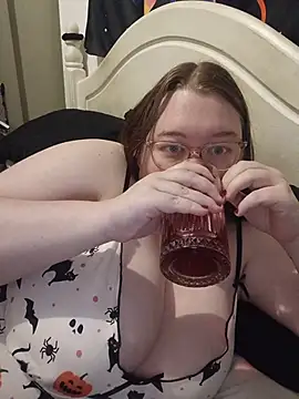 Sexycurvyemilyy's Webcam Show