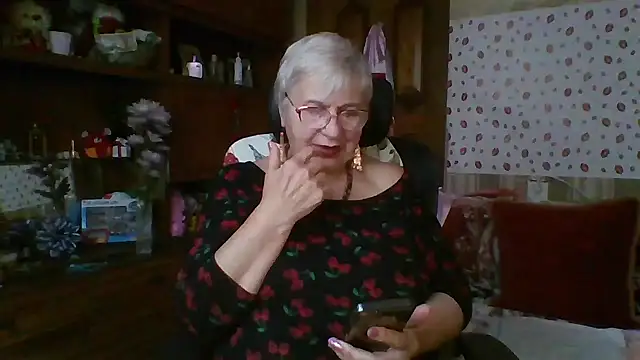 SweetCherry27's Webcam Show