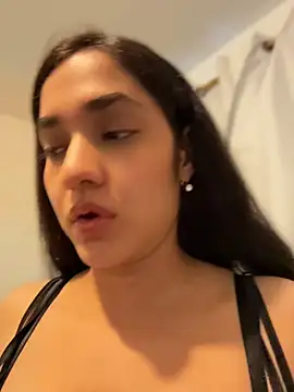 __amcutefatima 现场性爱视讯表演