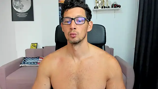 BrutusK08's Webcam Show