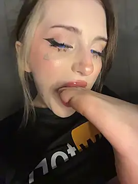 Melissa_cum 现场性爱视讯表演