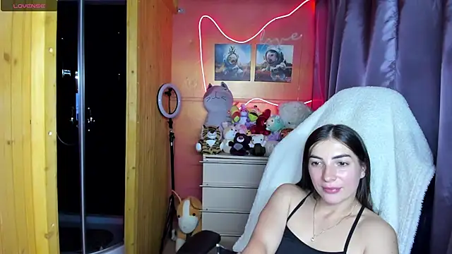 Fiery_Brunette_'s Webcam Show