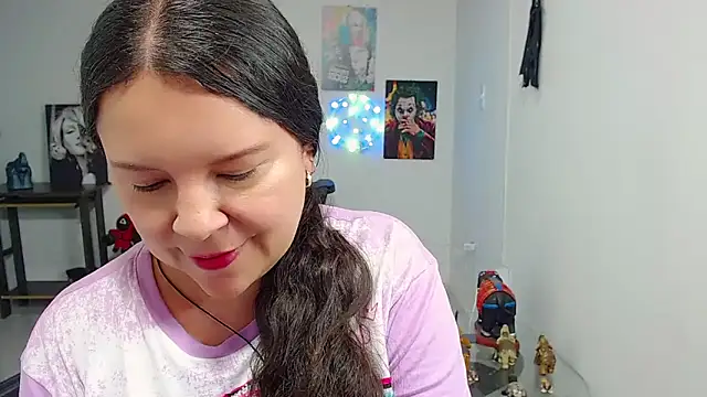 claryssa_ 现场性爱视讯表演