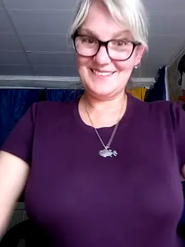 irinamaux's Live XXX Chat