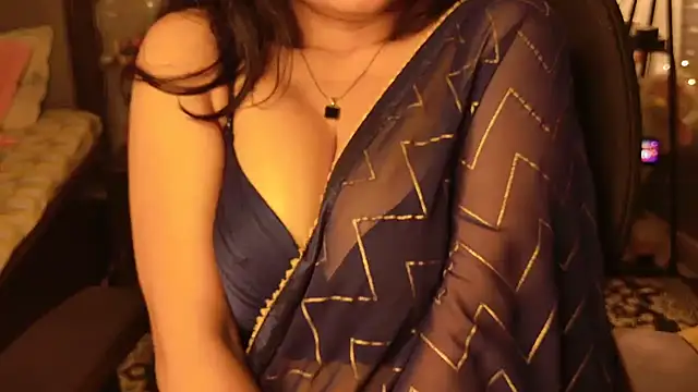 spicey_summi's Webcam Show