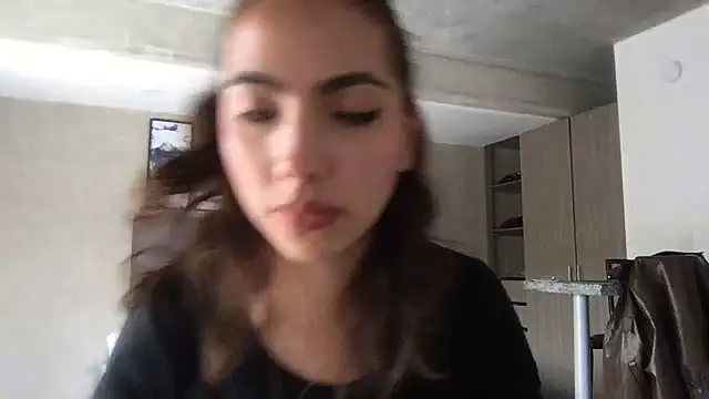 Sophi__a's Live XXX Chat