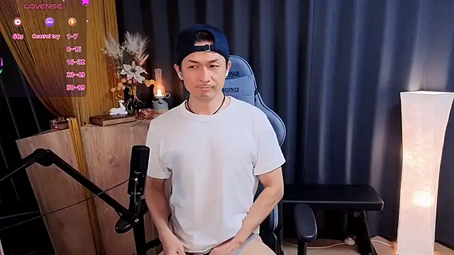 HARU_STRIKE's Webcam Show
