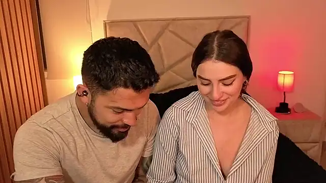 teseo_and_afroditha_'s Live XXX Chat
