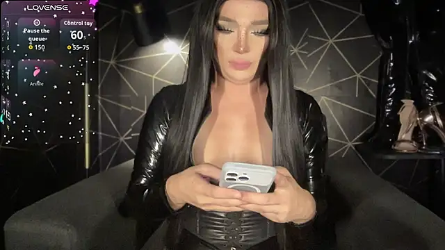 myfruitisswelling's Webcam Show