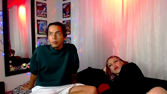 YaraLeon's Live XXX Chat
