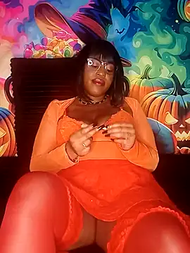 AmazonianMistress' Webcam Show
