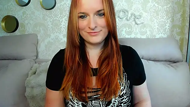 curvynova's Webcam Show