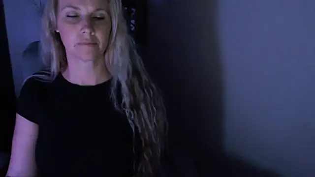LoVe_On's Webcam Show