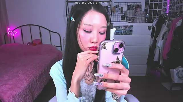 ashleywowmeow's Live XXX Chat
