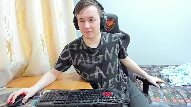 iliaskrislove 现场性爱视讯表演
