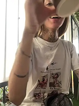 MadisonWood01's Webcam Show