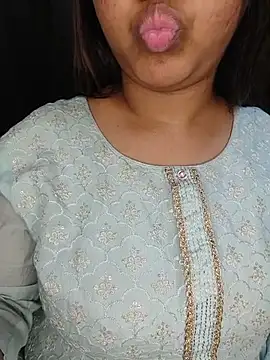 YOUR_GF_'s Webcam Show