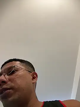 RIODEDOIDEIRAEDAIANE's Webcam Show