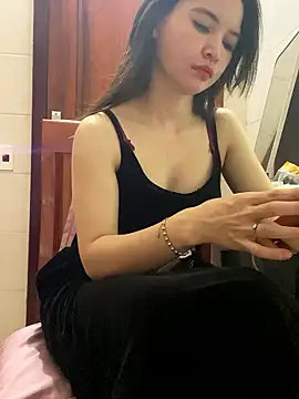 LiLi-Kirix99 现场性爱视讯表演