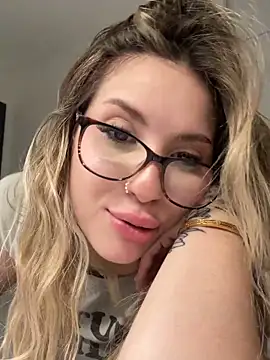 Lolykush active room preview