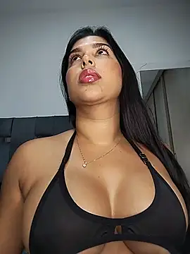 NiaSoler's Live XXX Chat