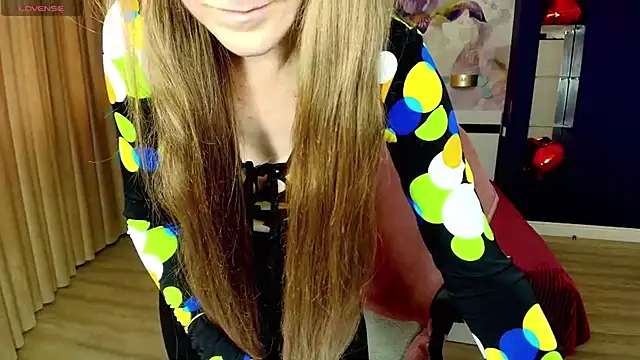 AriaGray's Webcam Show