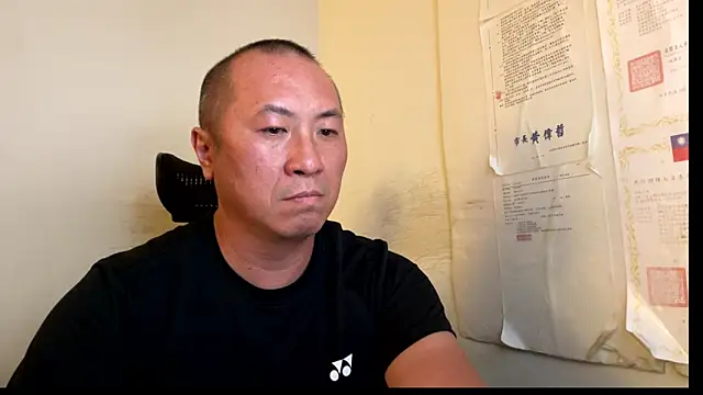 chih515 现场性爱视讯表演