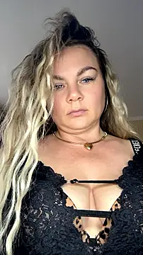 candy_queeen's Live XXX Chat