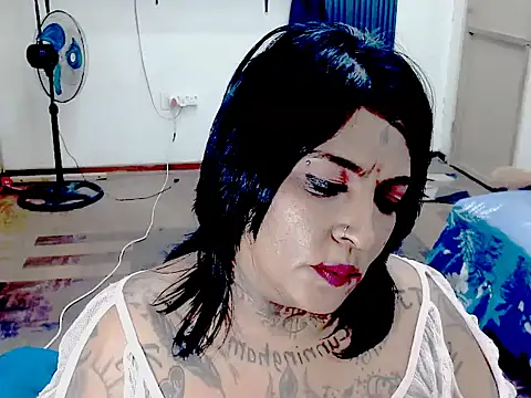 Indiancatz2's Live XXX Chat