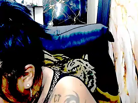 Indiancatz2's Webcam Show