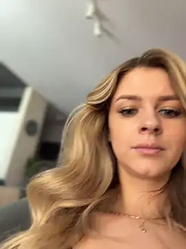 Love_Bri's Webcam Show