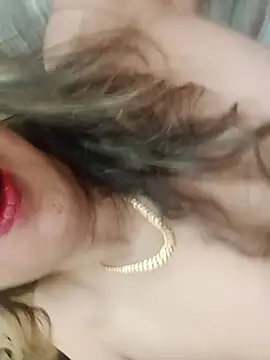 Julia_sexygirl_'s Webcam Show