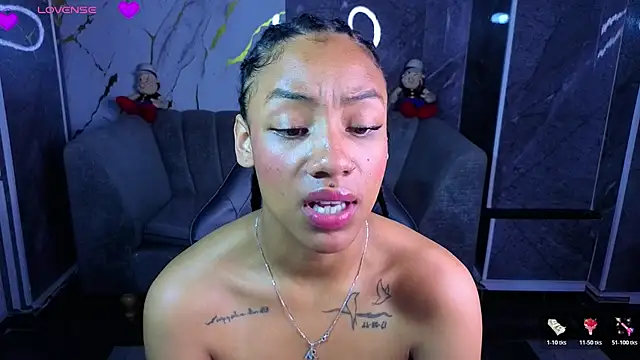 Violeth_b's Webcam Show