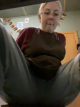 cinnabon_'s Webcam Show