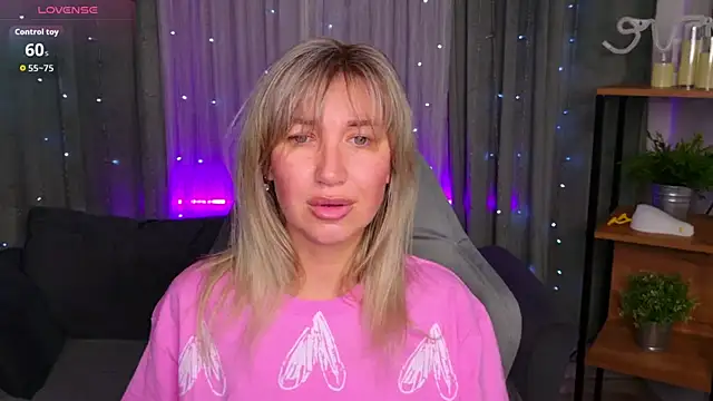MilaBott 现场性爱视讯表演