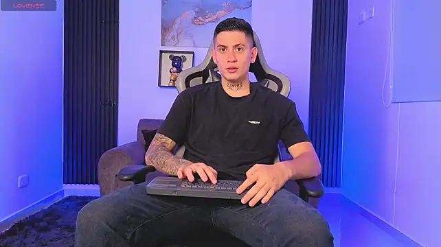 Yeiko_Romero_'s Webcam Show