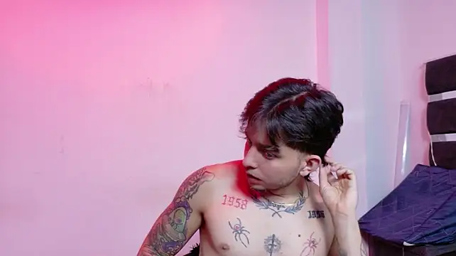 AliceandMax's Webcam Show