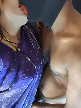 Mona_kunal28's Webcam Show