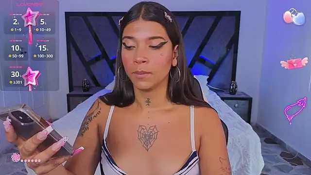 CoralRigan's Webcam Show