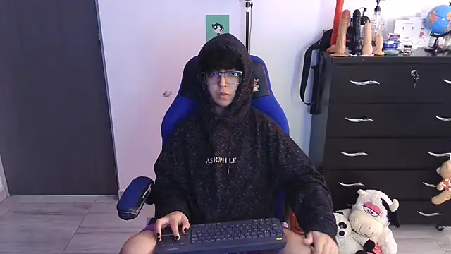 thomascooper7's Live XXX Chat