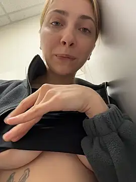 Sunny___Bunny's Live XXX Chat
