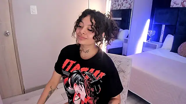 KatherineGomez's Live XXX Chat