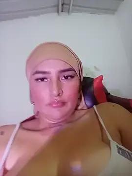 Celeste_camila18's Webcam Show