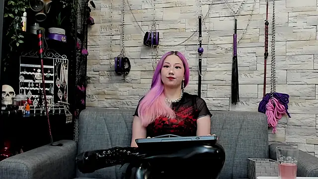 CruelMistress 现场性爱视讯表演