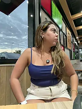 lariic's Webcam Show