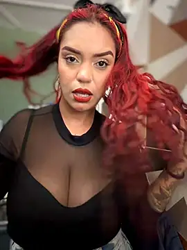 Sara-77's Webcam Show