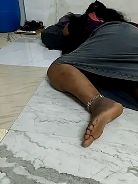MaaliiiPonuTamil's Webcam Show